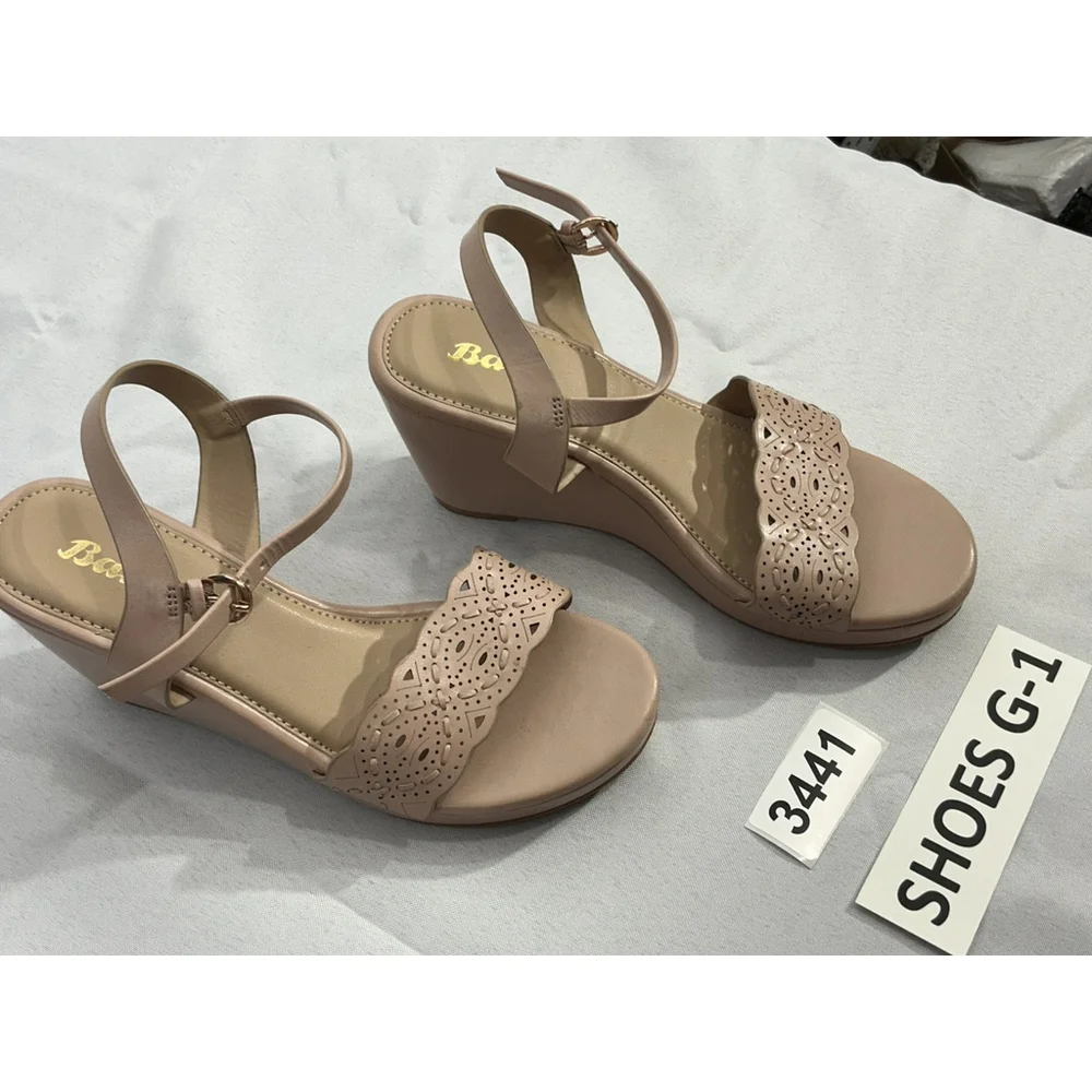 Girls Bata Size 3 Pink Open Toe Sling Back Wedge Sandals - Picture 2 of 9
